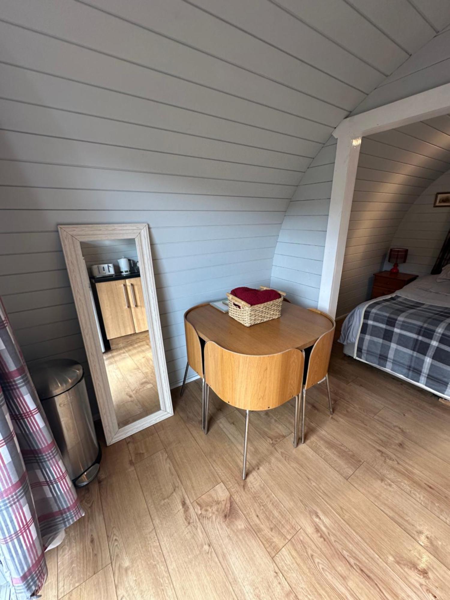 דירות Nantmel Glamping Life Retreat מראה חיצוני תמונה